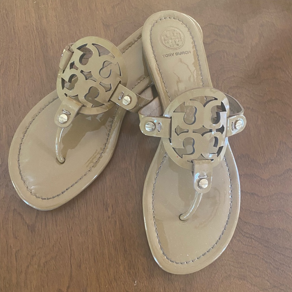 Tory Burch Miller Patent Leather Miller Nude Sandals Size 7.